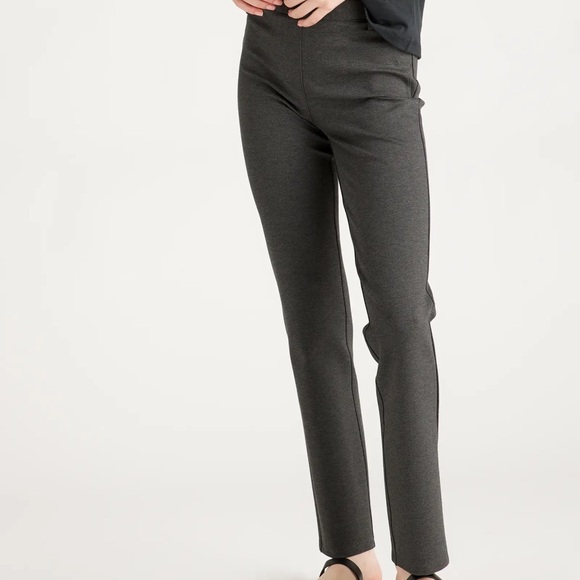 Quince Ultra-Stretch Ponte Straight Leg Pant - Picture 2 of 12